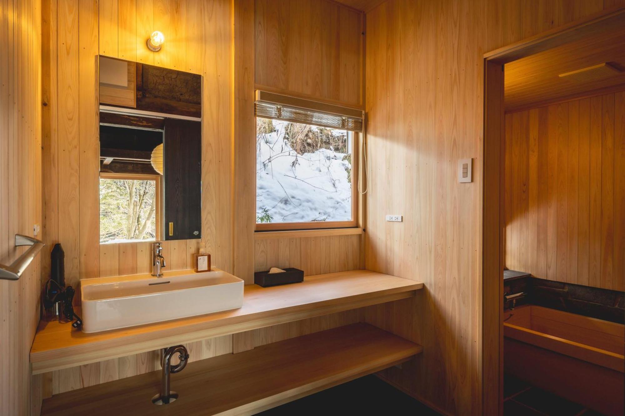 Awai 戸隠 Hotel Nagano Exterior photo